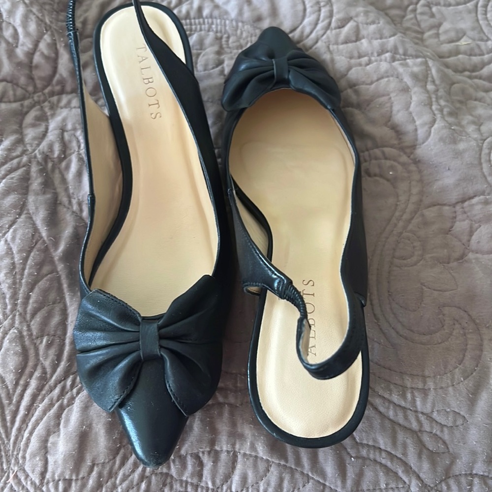 Talbots black heels 7M
